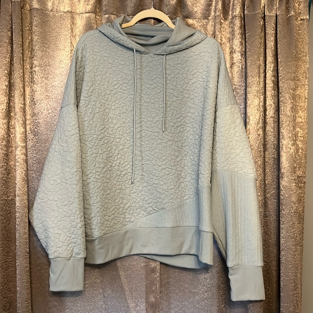 TAHARI Sport Hoodie Women’s 3X NWT